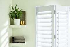LL_2019_Shutters_Arctic_89mm_Contempo_Micro_Z_Frame_Full_Height_Bi-Fold_Bath_Cameo_MAIL